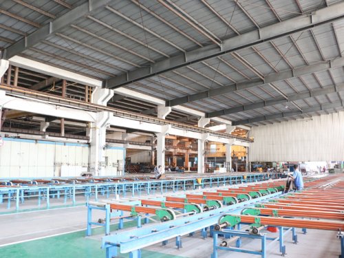 鋁材擠壓車(chē)間