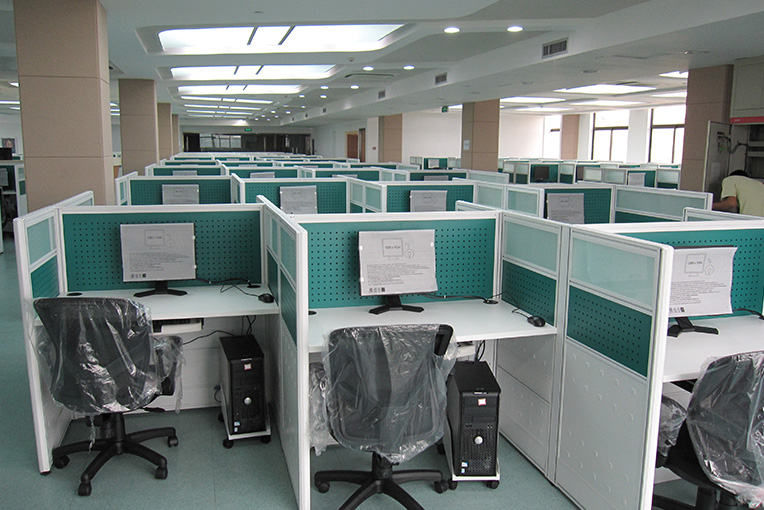 員工工作屏風(fēng)位03