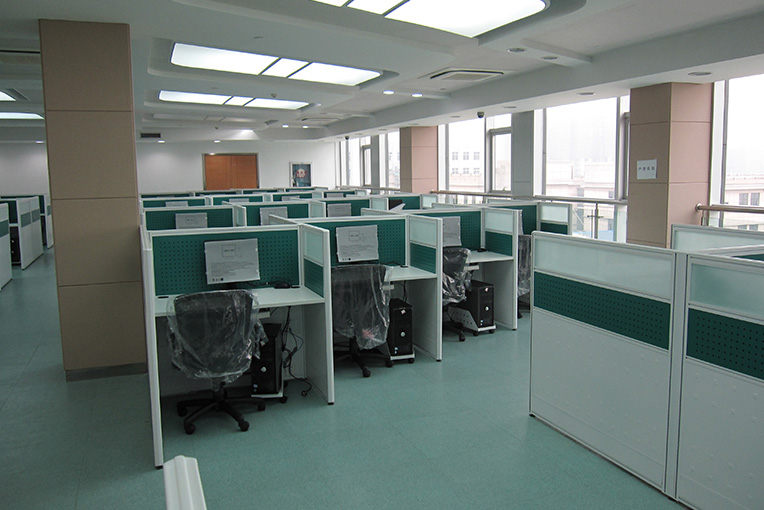 員工工作屏風(fēng)位07