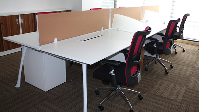 開放式辦公桌